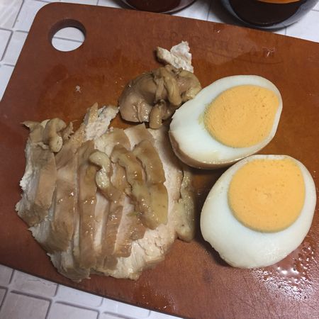 鶏チャーシューと玉子