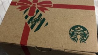 スタバクリスマスパッケージ